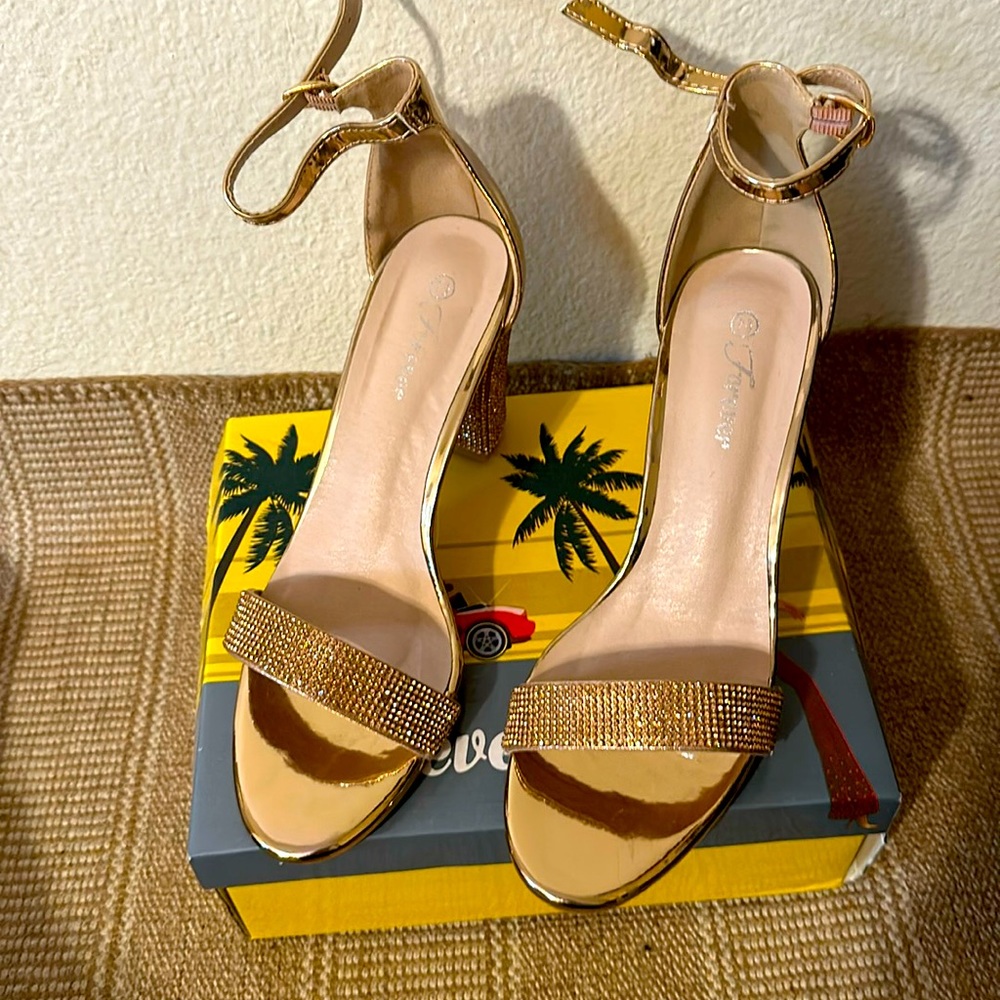 Sparkly Heels Size 7.5 Off Brand